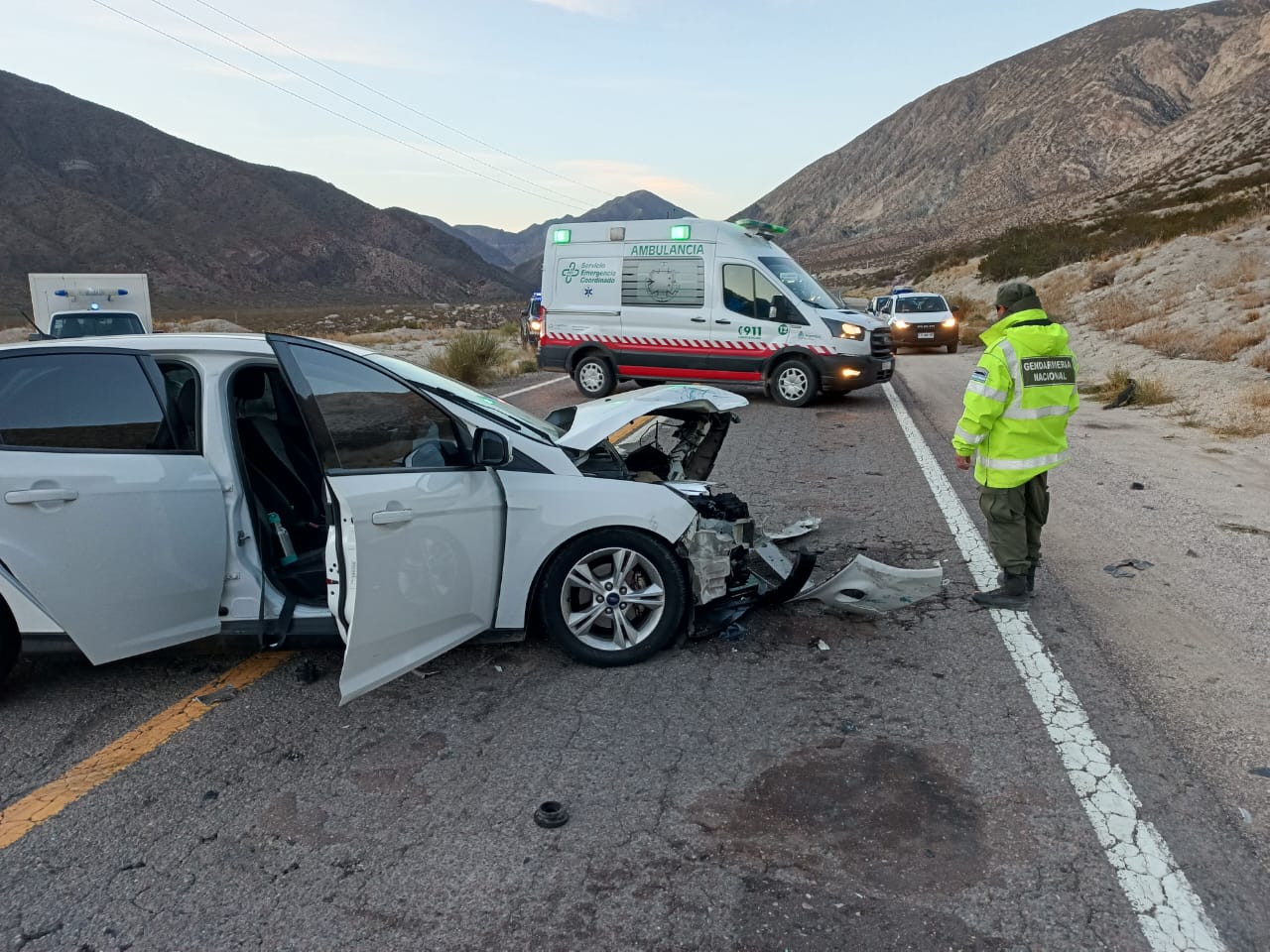 TRES VEHÍCULOS CHOCARON EN LA RUTA A USPALLATA